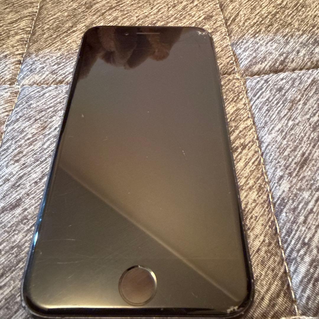 iPhone 8 ブラック