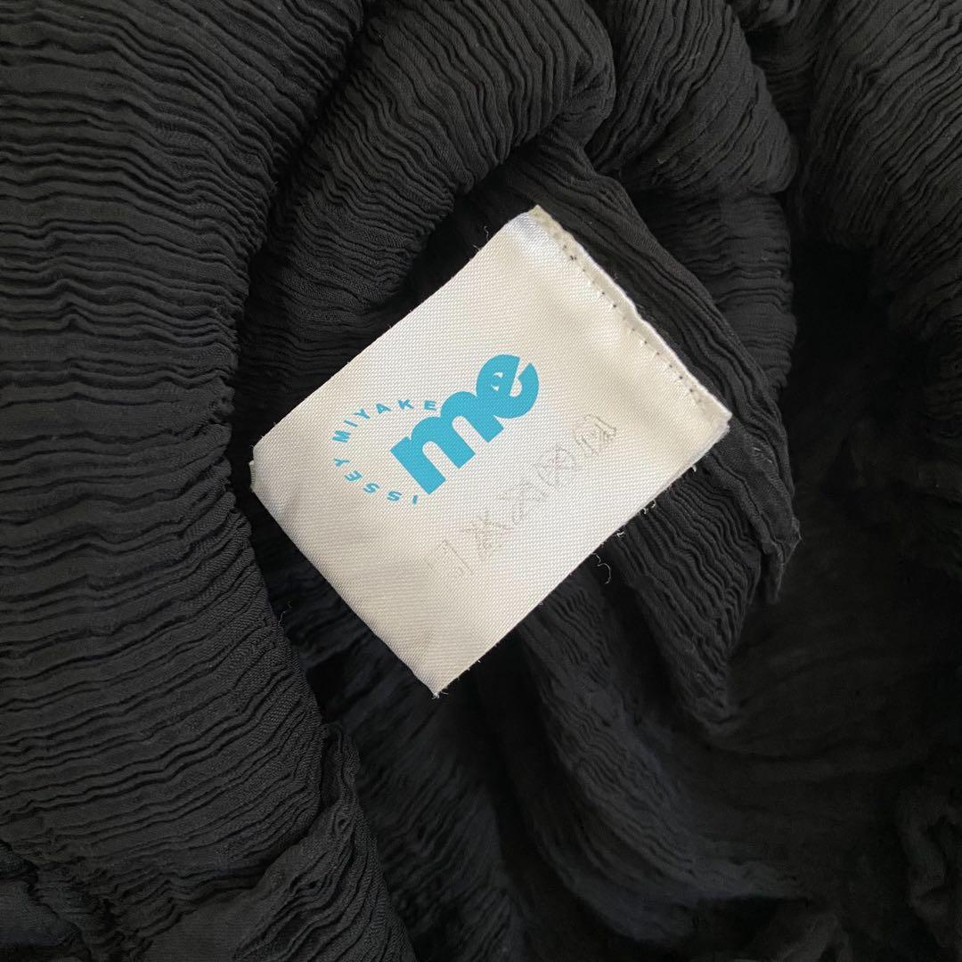 ISSEY MIYAKE me 黒 ワンピース リボン　プリーツ　パフショルダー