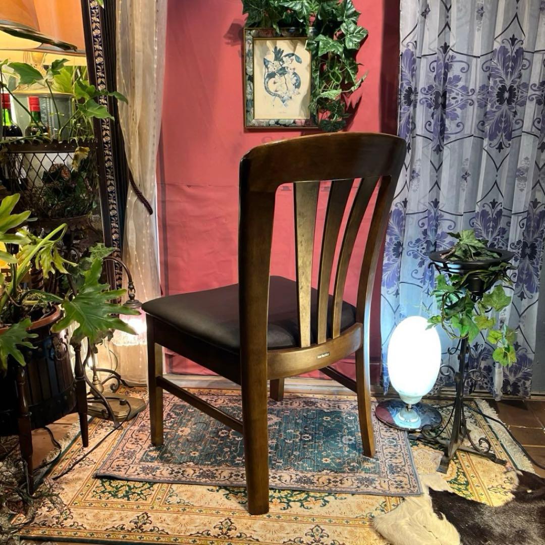 L２　カリモク　スタイリッシュモダン　チェア