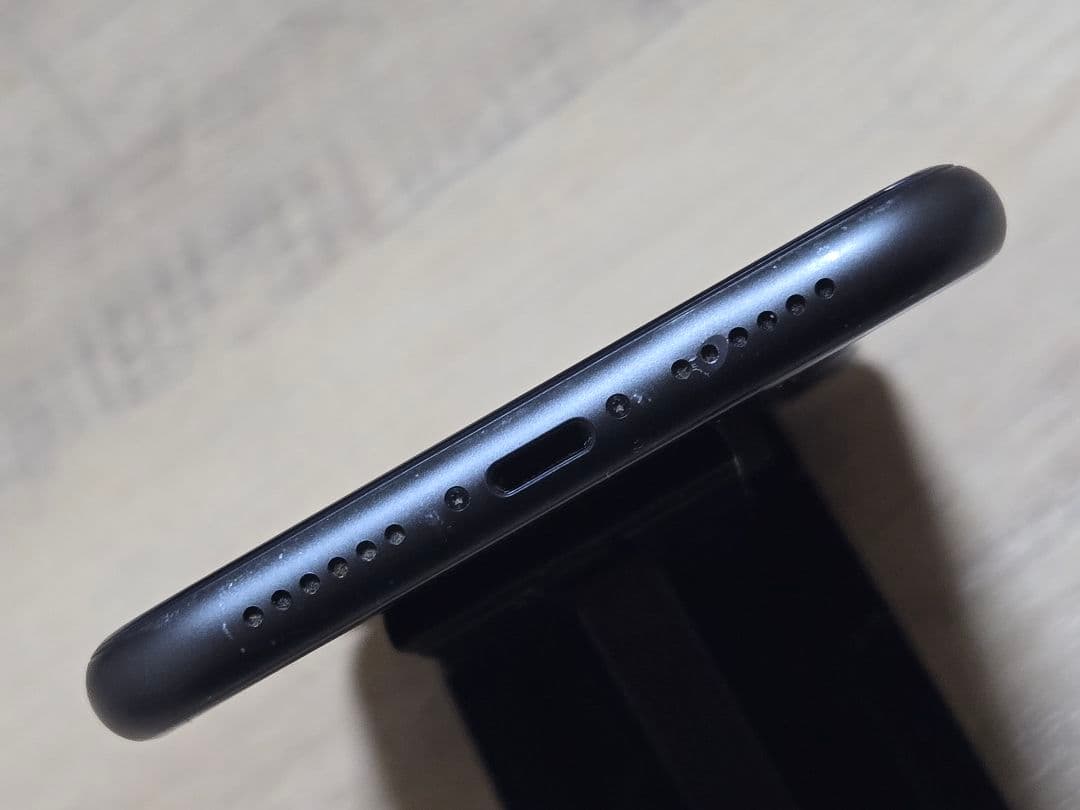 【中古】 iPhone 11 本体 ブラック 64GB SIMフリー