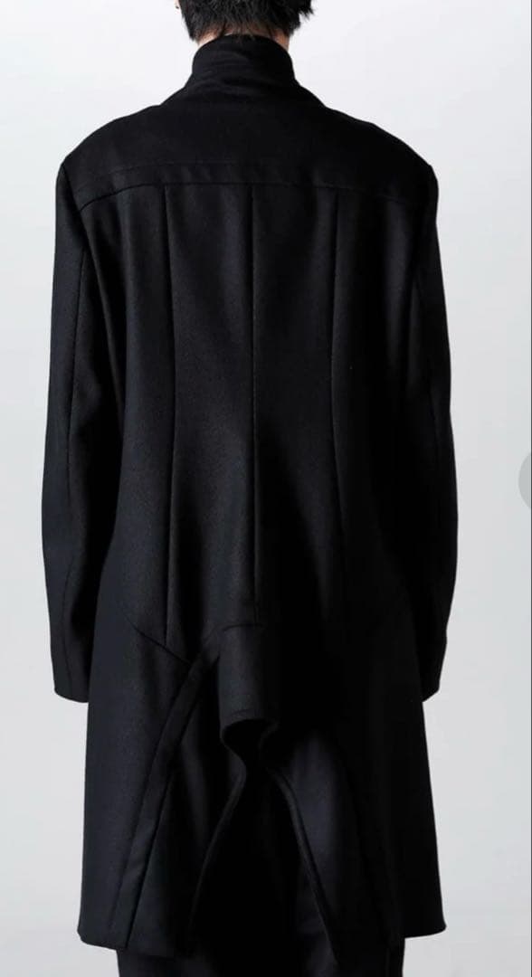 RT-105142 　ページ　Julius コート