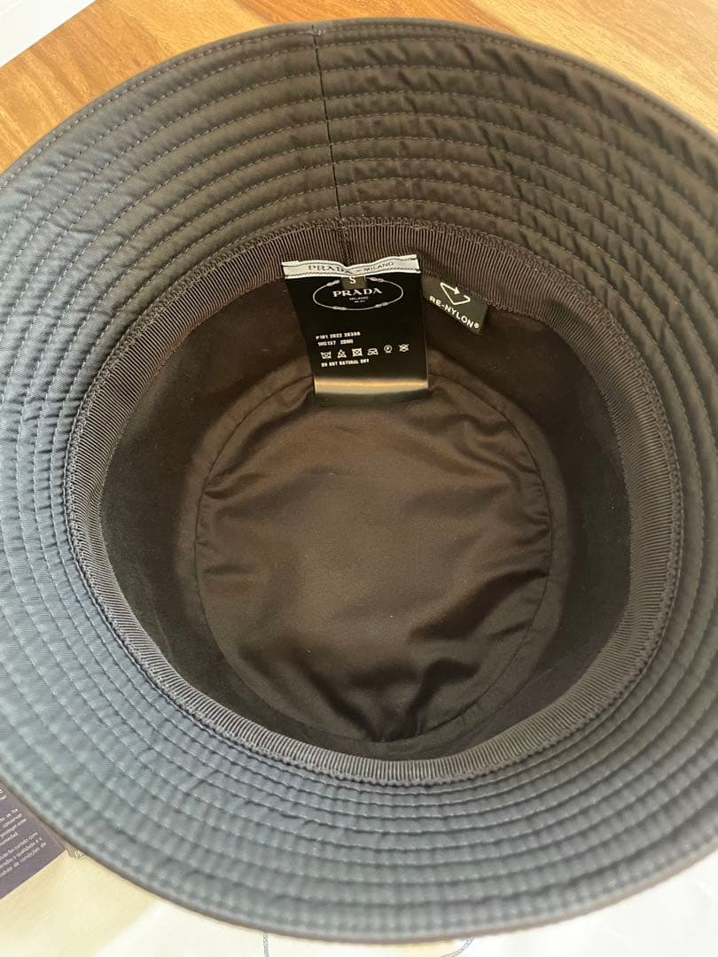 【美品】プラダ　Prada 帽子　Re-Nylon バケットハット