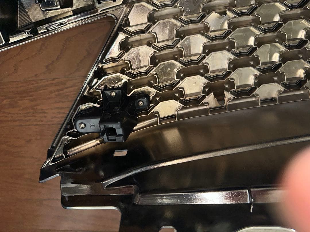 セレナオーテックC27純正前期ブラックソリッドメッシュグリル