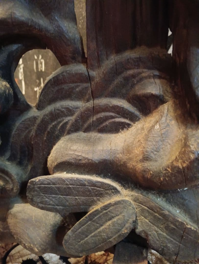 月様用時代木彫立獅子細密造形美術高さ７３Ｘ横幅４０厚さ下部１８センチ御品