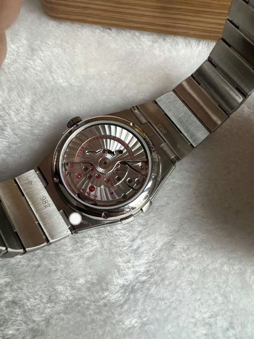 オメガ コンステレーションデイデイト 123.10.38.22.01.001