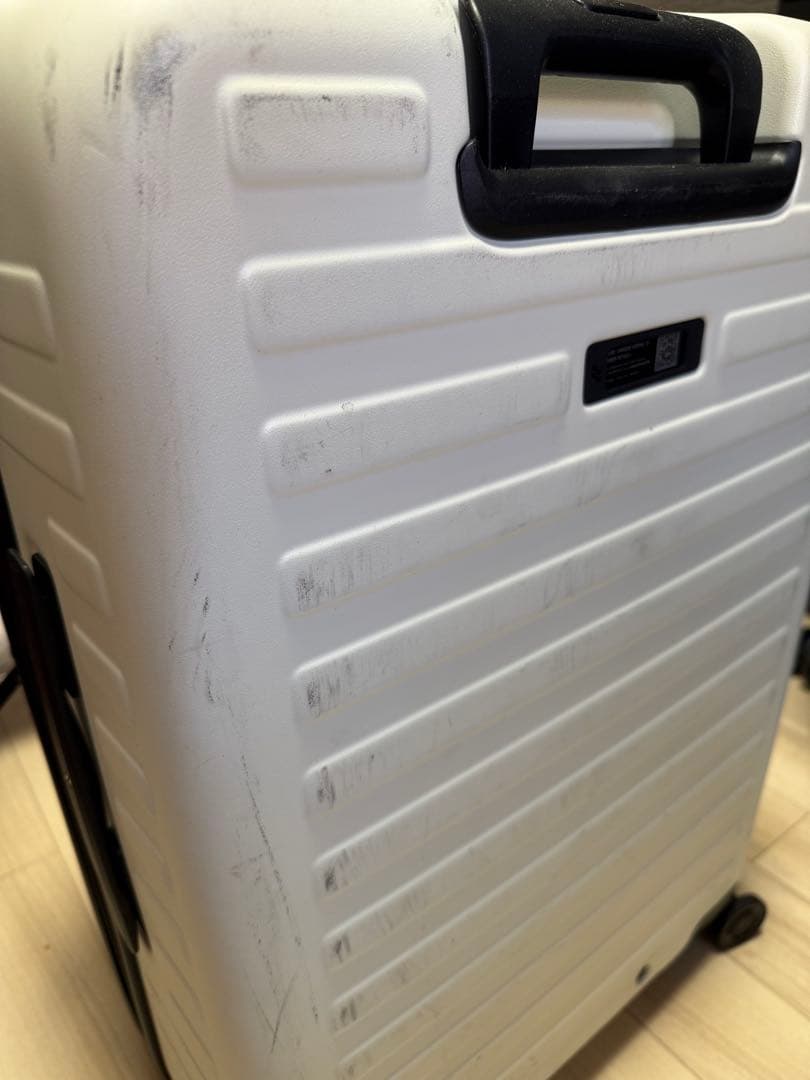 LOJEL オフホワイト キャリーケース　【傷あり】