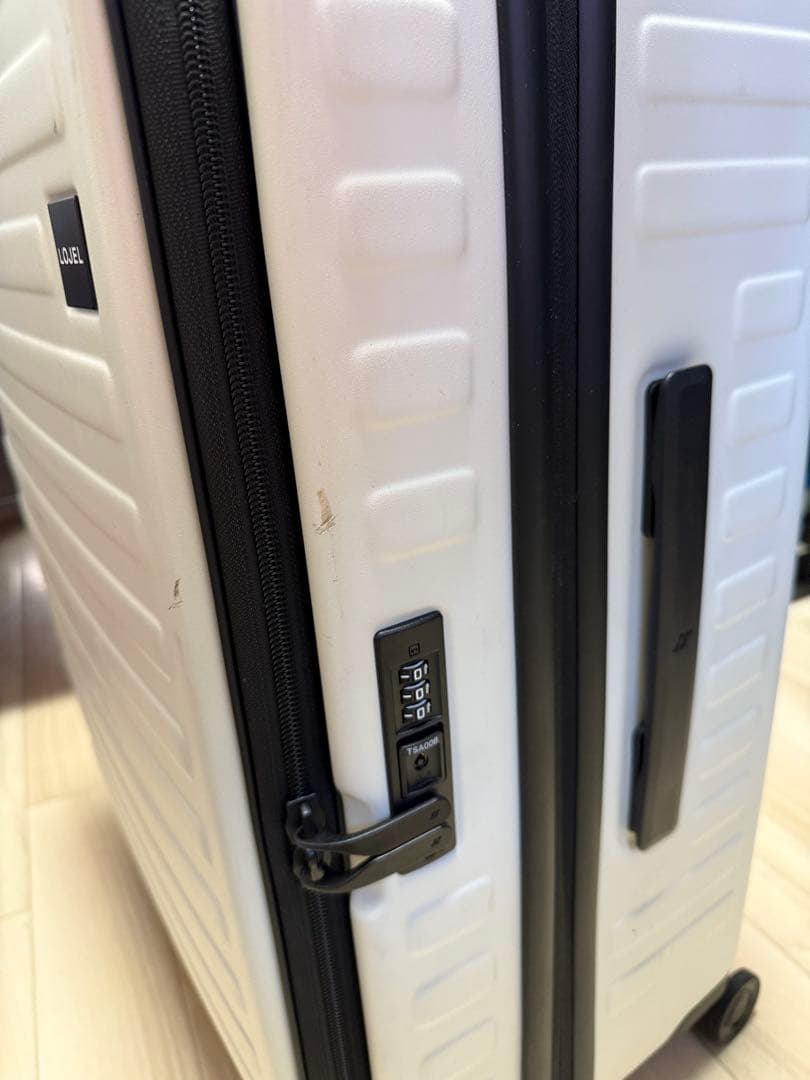 LOJEL オフホワイト キャリーケース　【傷あり】