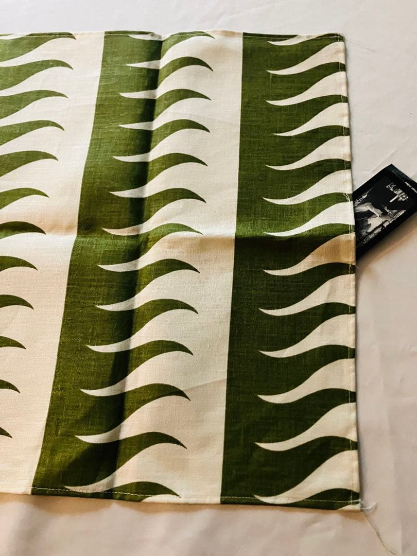 アレキサンダージラード　テーブルランナー ハーマンミラー　フォーザホーム