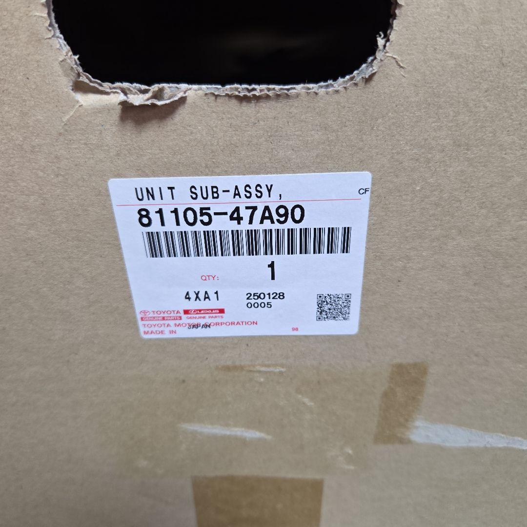 新品未使用　60プリウス 右　ヘッドライト　トヨタ純正品