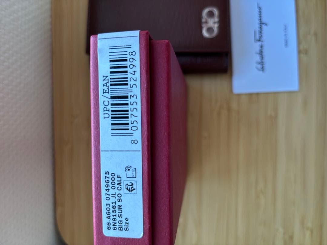 未使用　フェラガモ　キーケース　メンズ　レディース