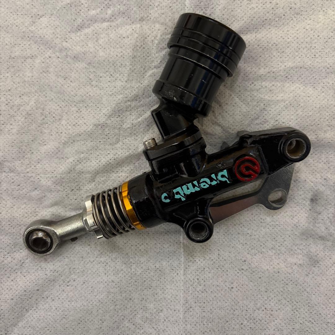 Brembo ブレーキマスターシリンダー