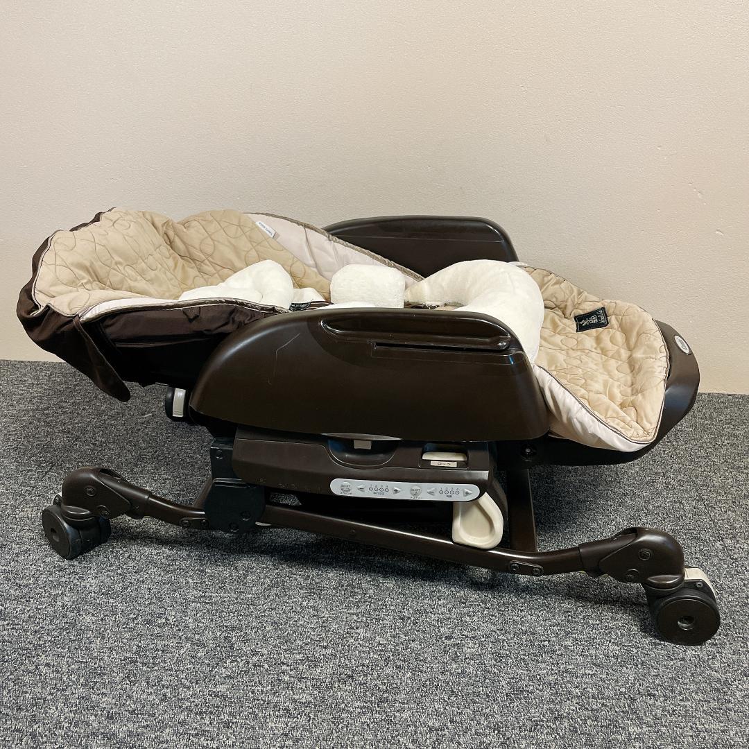 美品 Combi ネムリラAT オートスウィング