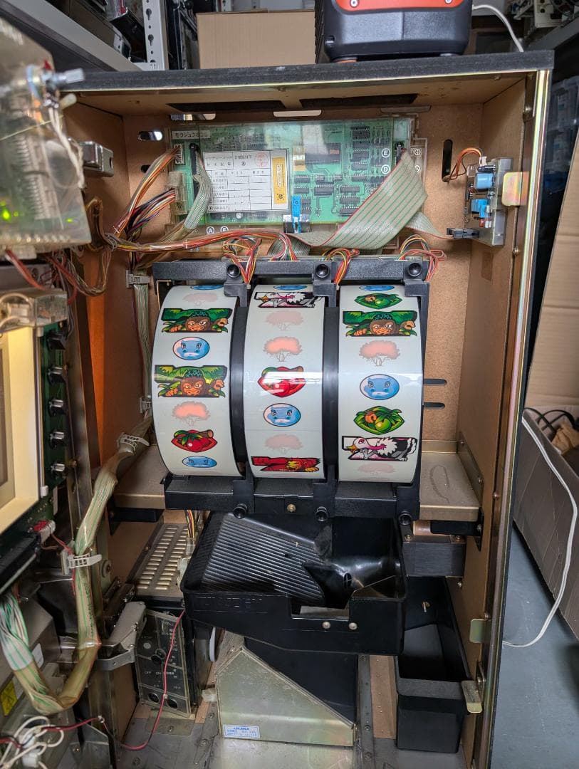 パチスロ　猛獣王S　サミー　４号機　スロット　家スロ