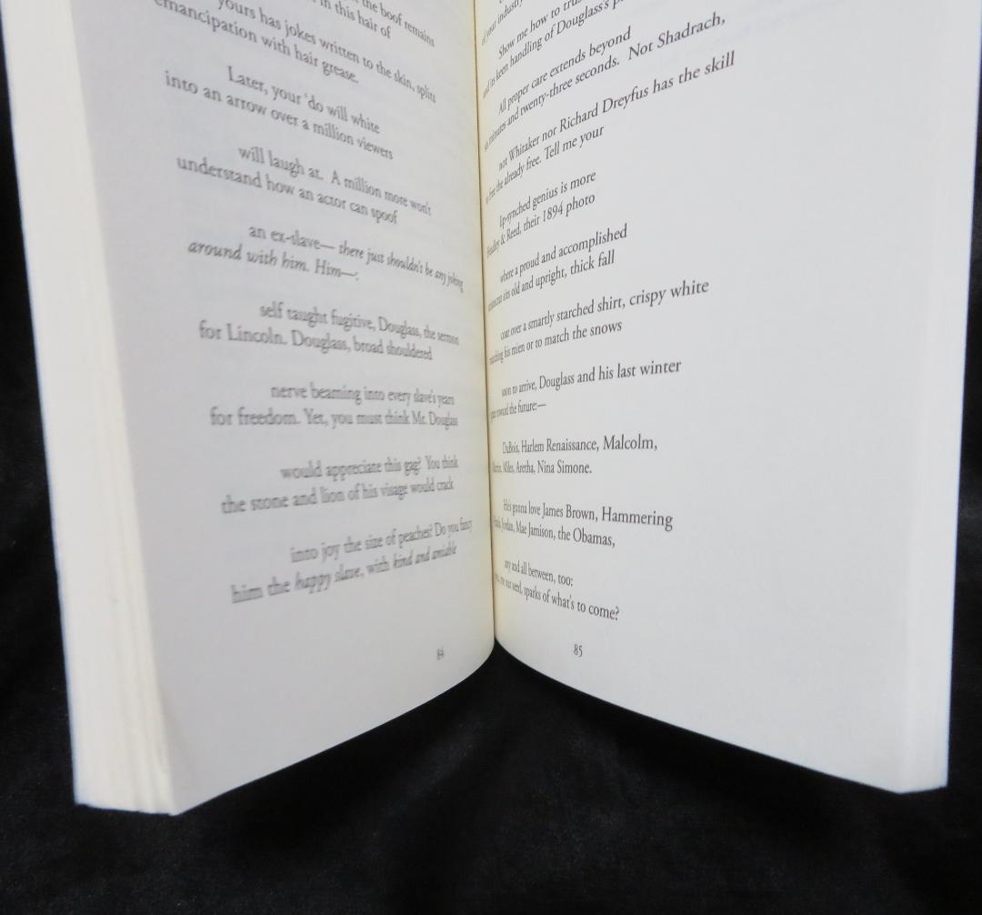 ICON - Douglas　(著) F Douglas Brown 　海外詩集