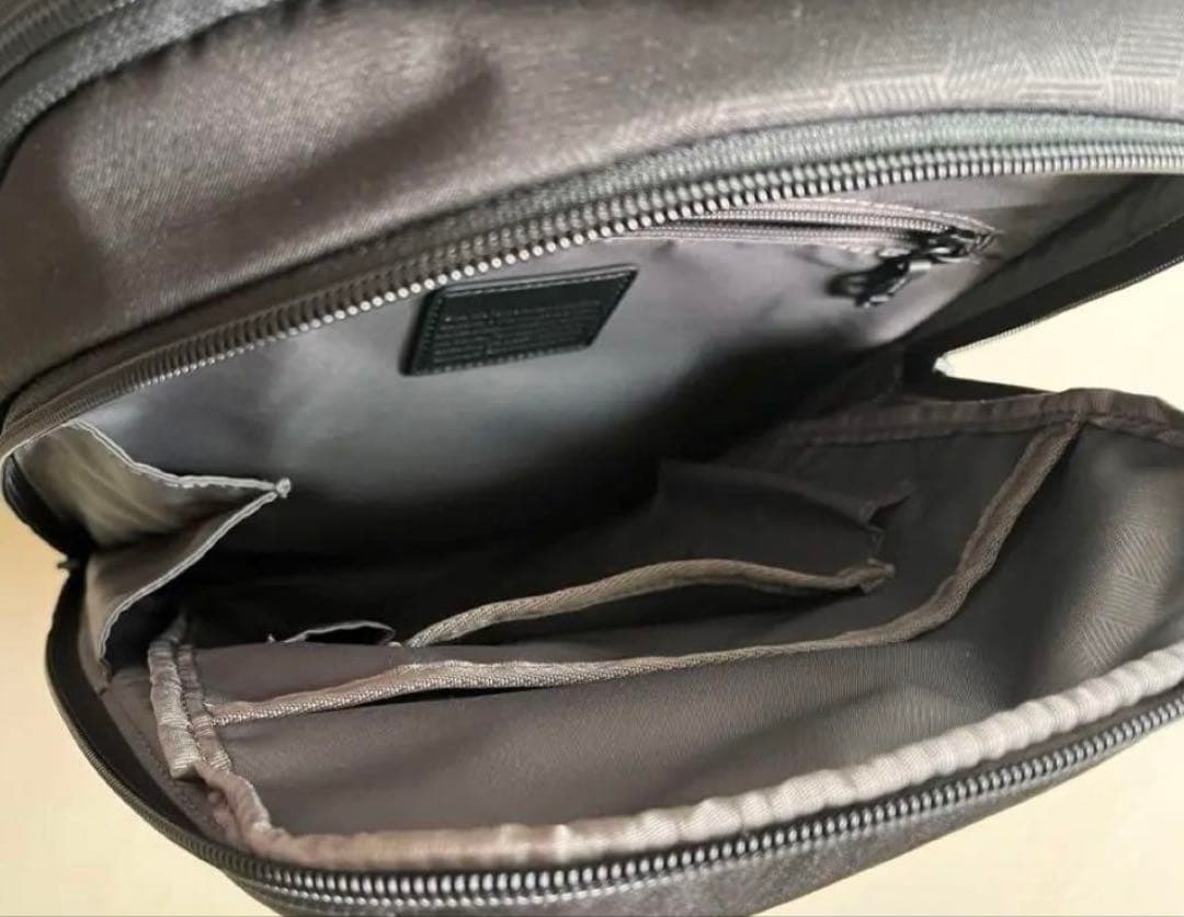 TUMI JOSHUA COMPACT BACKP ツゥミ リュックサック