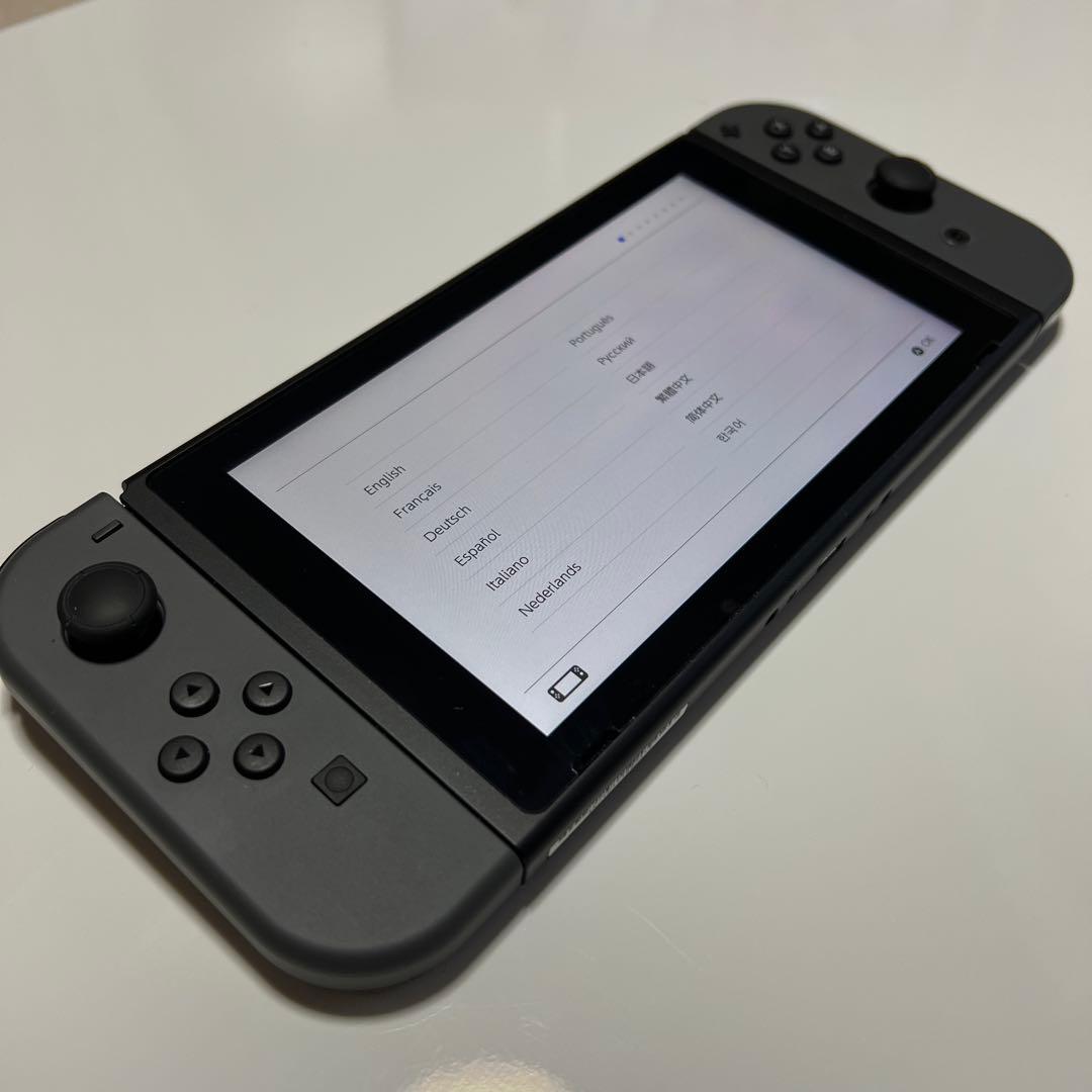 Nintendo Switch 本体　ニンテンドー　スイッチ　グレー