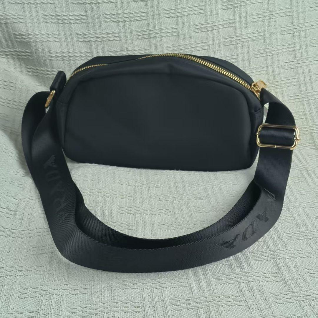 新品 ブラック ショルダーバッグ 非売品 Z1