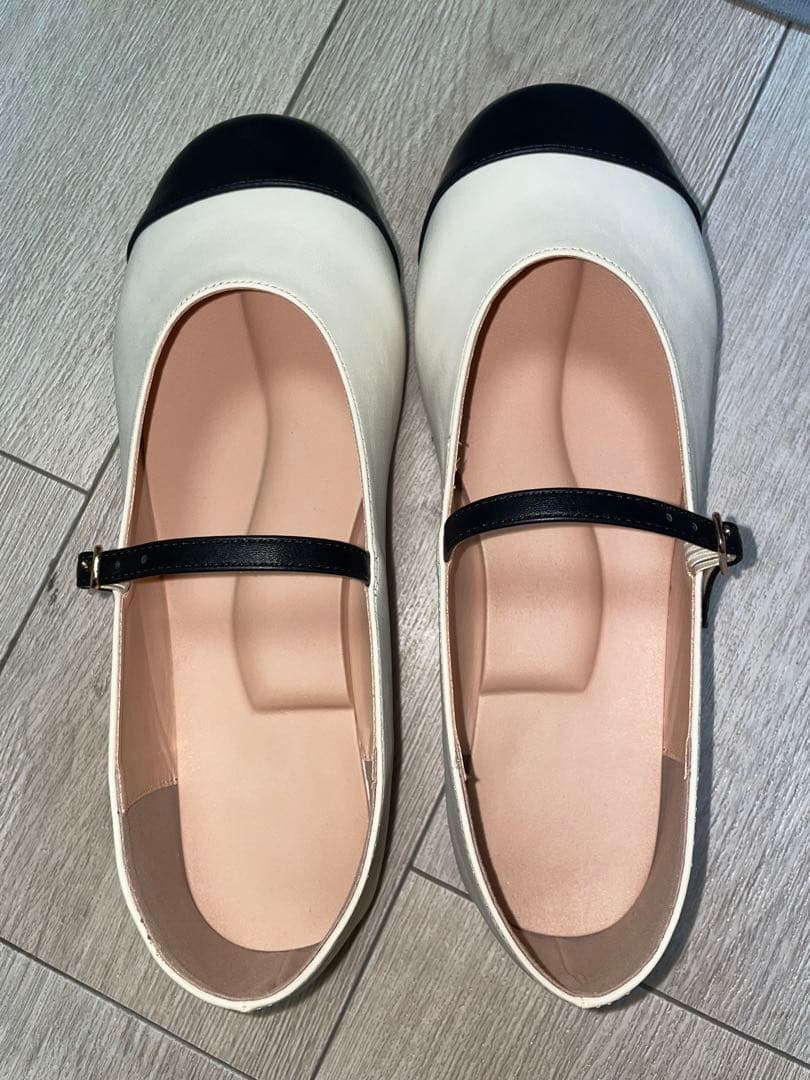 新品 racbaki ラクバキ クラシックパンプス バイカラー L