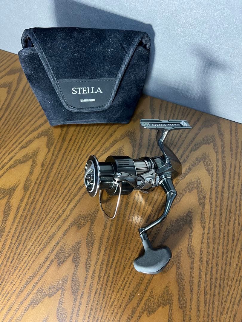 SHIMANO 22STELLA 4000XG 専用ケース付き