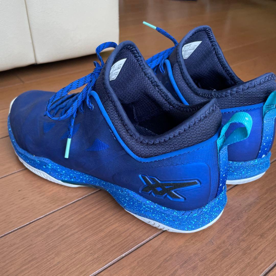 asics GLIDE NOVA FF グライド ノヴァ　限定カラー