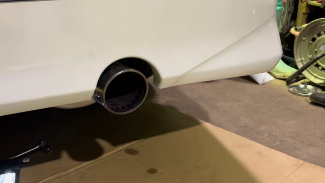 10アルファード　ガナドールマフラー