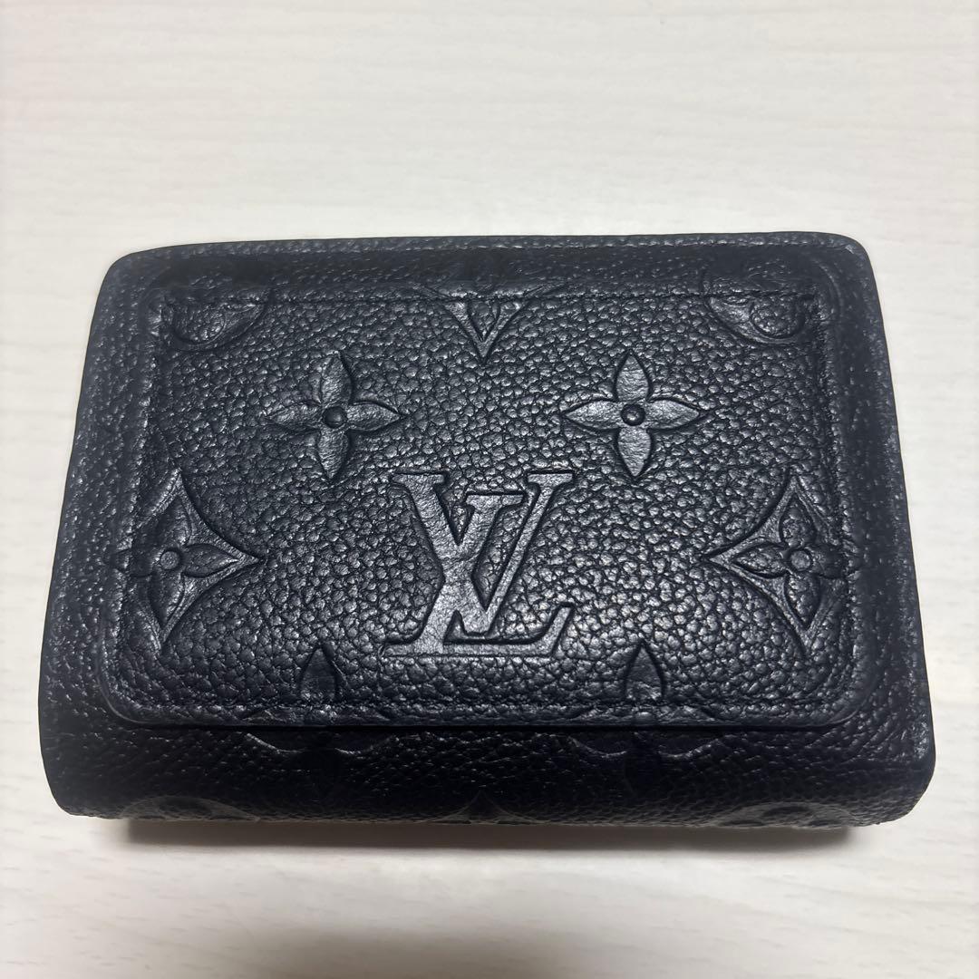 現行モデル　美品ルイヴィトン　ポルトフォイユクレア