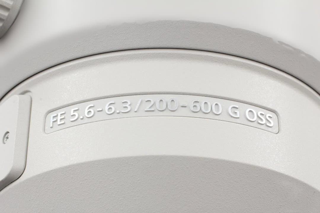 SONY FE 200-600mm F5.6-6.3 G OSS レンズ
