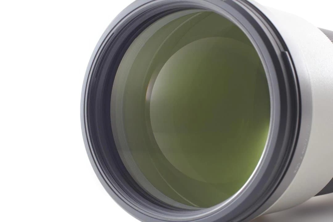 SONY FE 200-600mm F5.6-6.3 G OSS レンズ