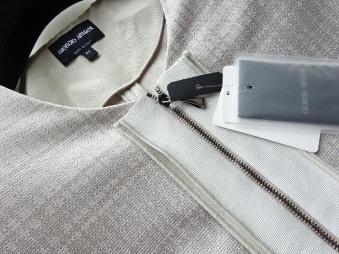 新品　ジョルジオアルマーニ　ニット　ノーカラージャケット　サイズ44