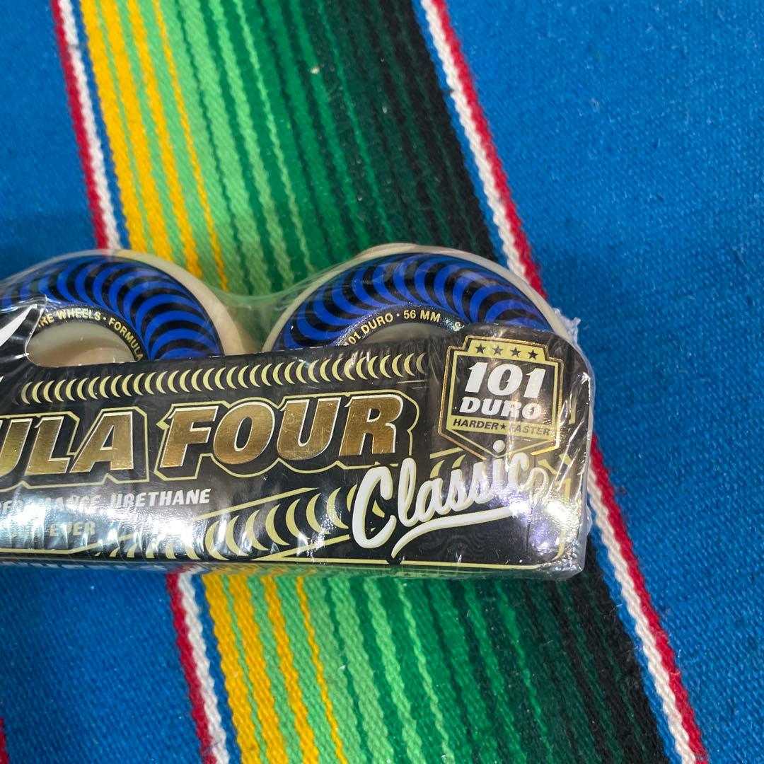 Spitfire スピットファイアウィールフォーマル4クラシック56mm101a