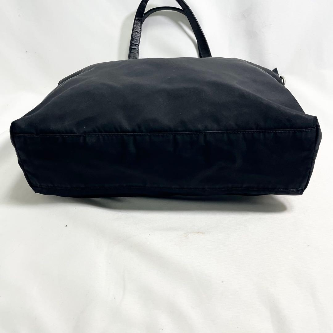 プラダ ナイロン 2way トートバッグ 三角ロゴ 金具 大容量 多機能 A4可