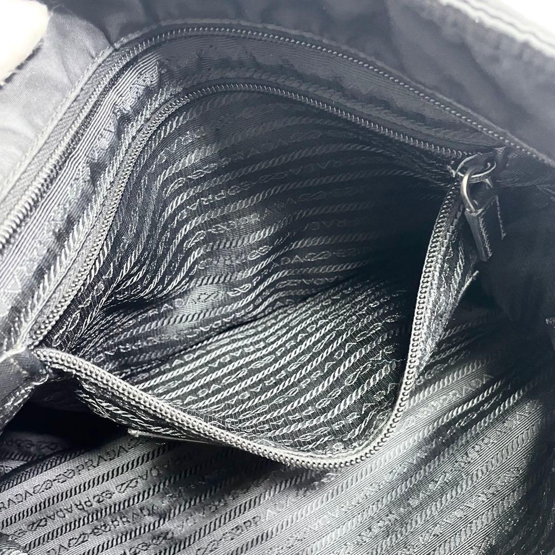 プラダ ナイロン 2way トートバッグ 三角ロゴ 金具 大容量 多機能 A4可