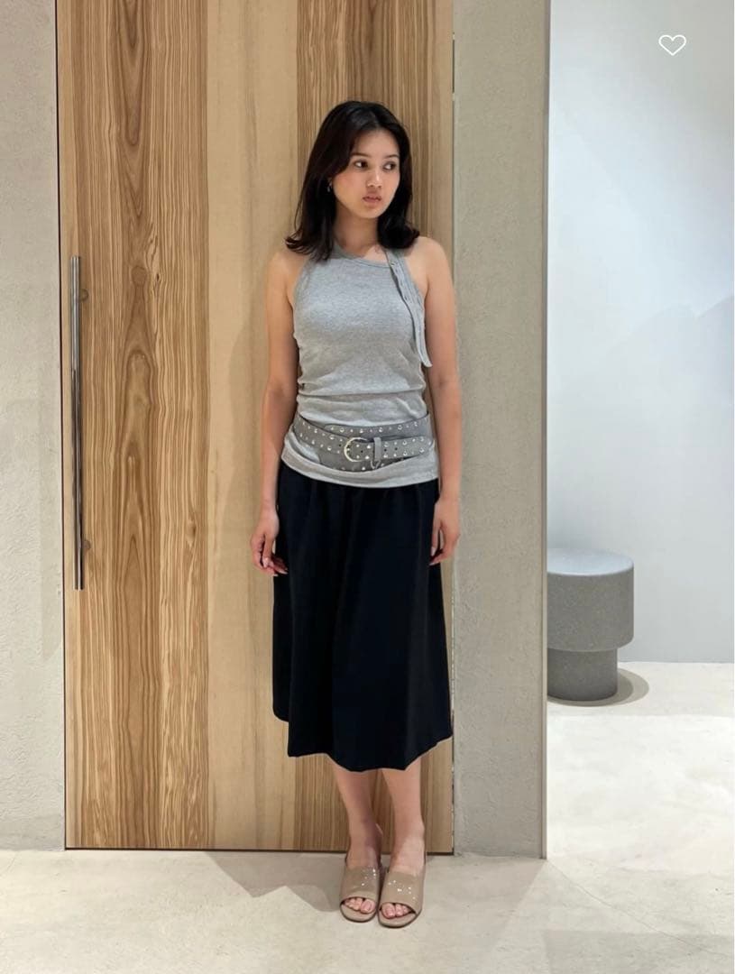 ATTISESSION インナーパット付き バックタイ ホルターネックトップス