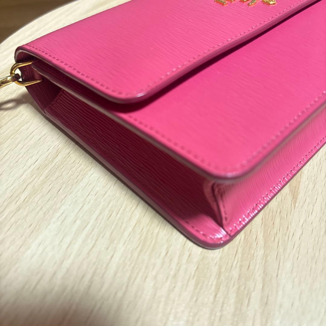 PRADA ショルダーバッグ　ショルダーウォレット ピンク