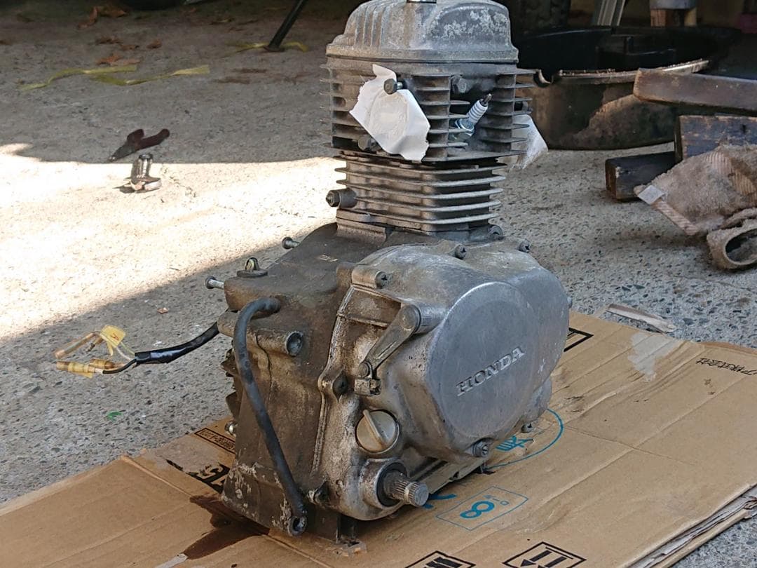 ホンダR&P純正エンジン・ハーネスのセットになります。ボアアップエンジン？