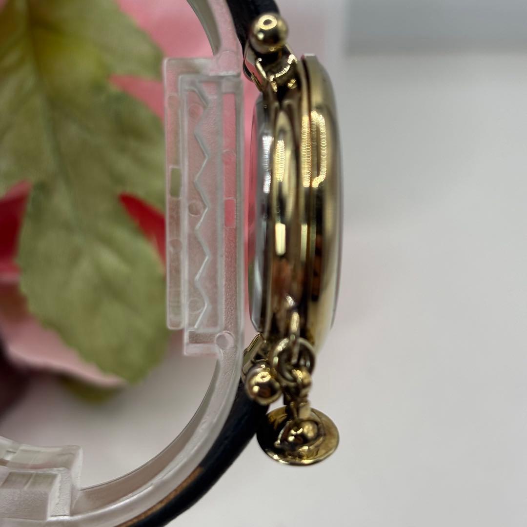 稼働品☆　ヴィヴィアンウエストウッド　オーブ　レディース腕時計