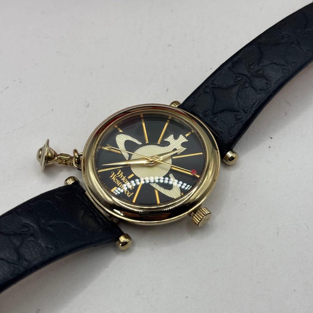 稼働品☆　ヴィヴィアンウエストウッド　オーブ　レディース腕時計