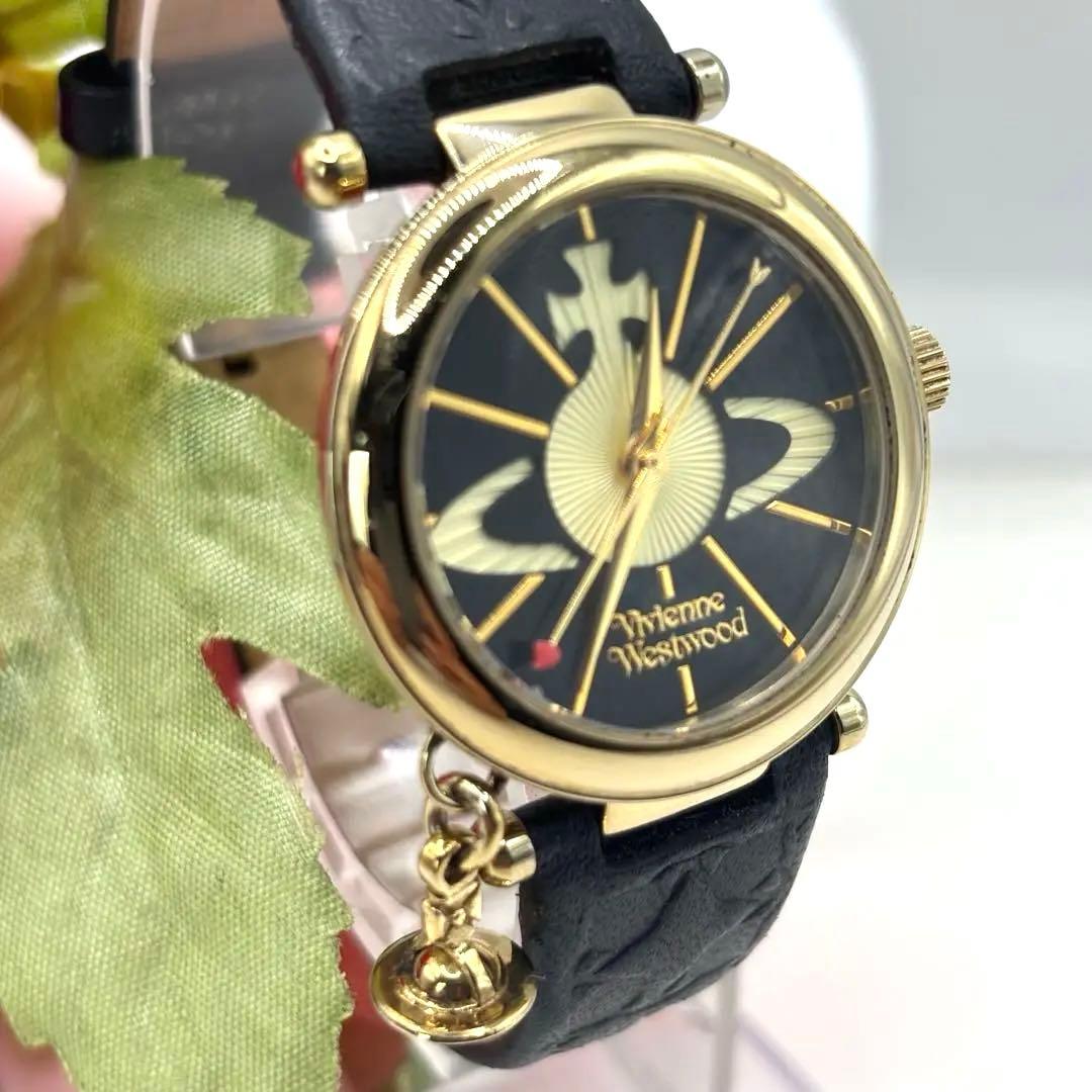 稼働品☆　ヴィヴィアンウエストウッド　オーブ　レディース腕時計