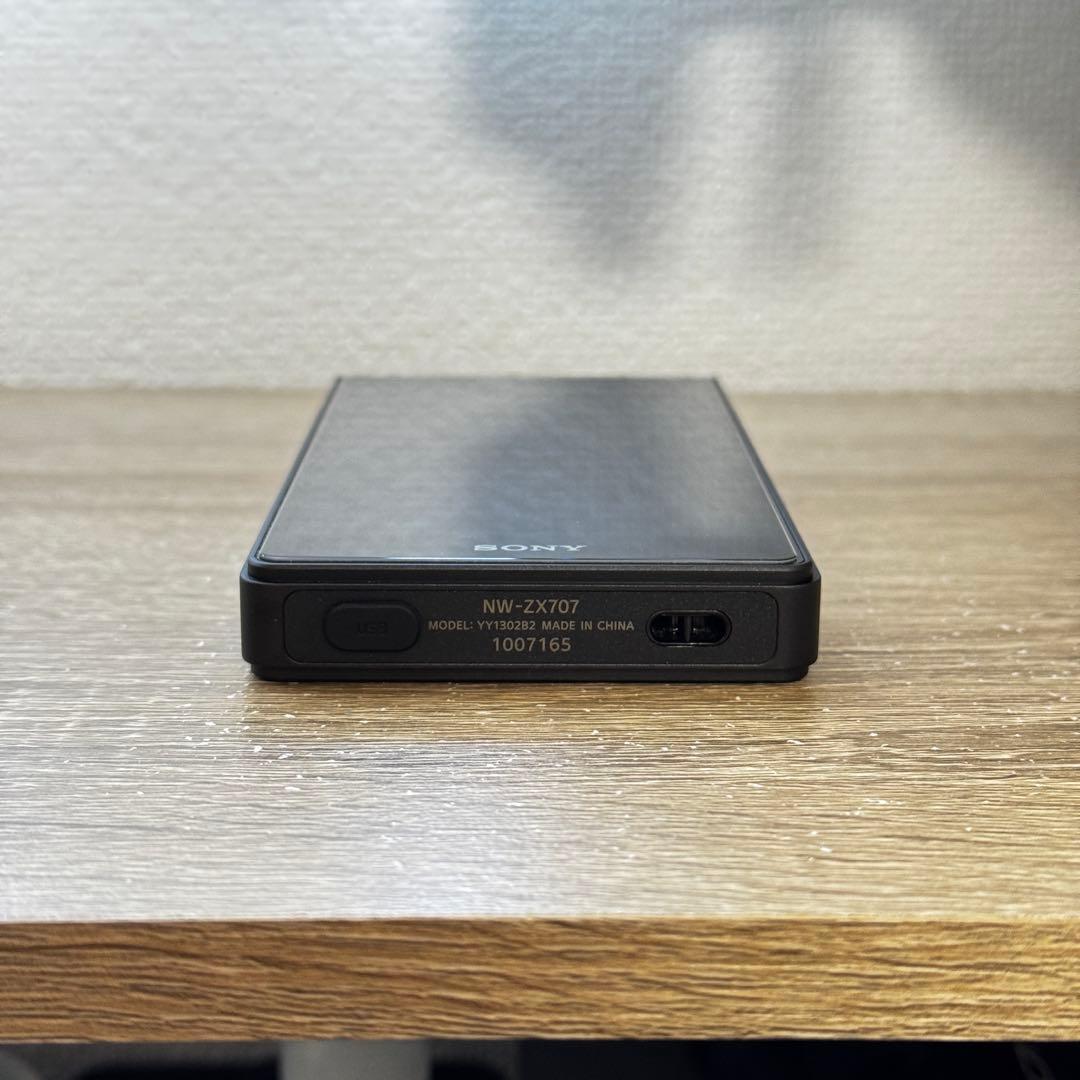 【美品】ソニー ウォークマンNW-ZX707 純正レザーケース&ストラップセット