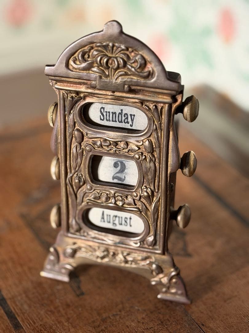 万年カレンダー パーペチュアルカレンダー