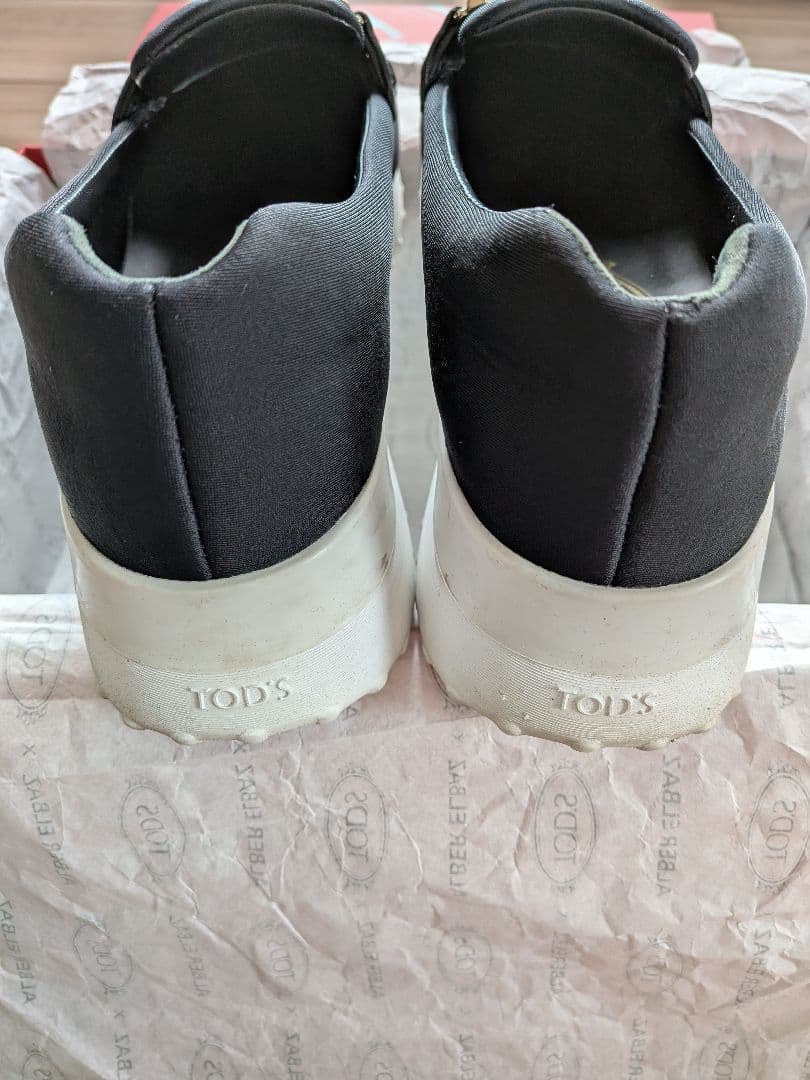 TOD'S ブラック モカシンスニーカー 37