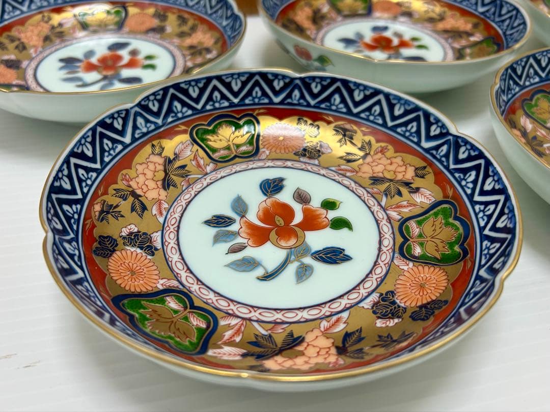 有田焼 日肥　其泉 金彩古伊万里　様式 中皿5枚セット 金彩 輪花皿　未使用