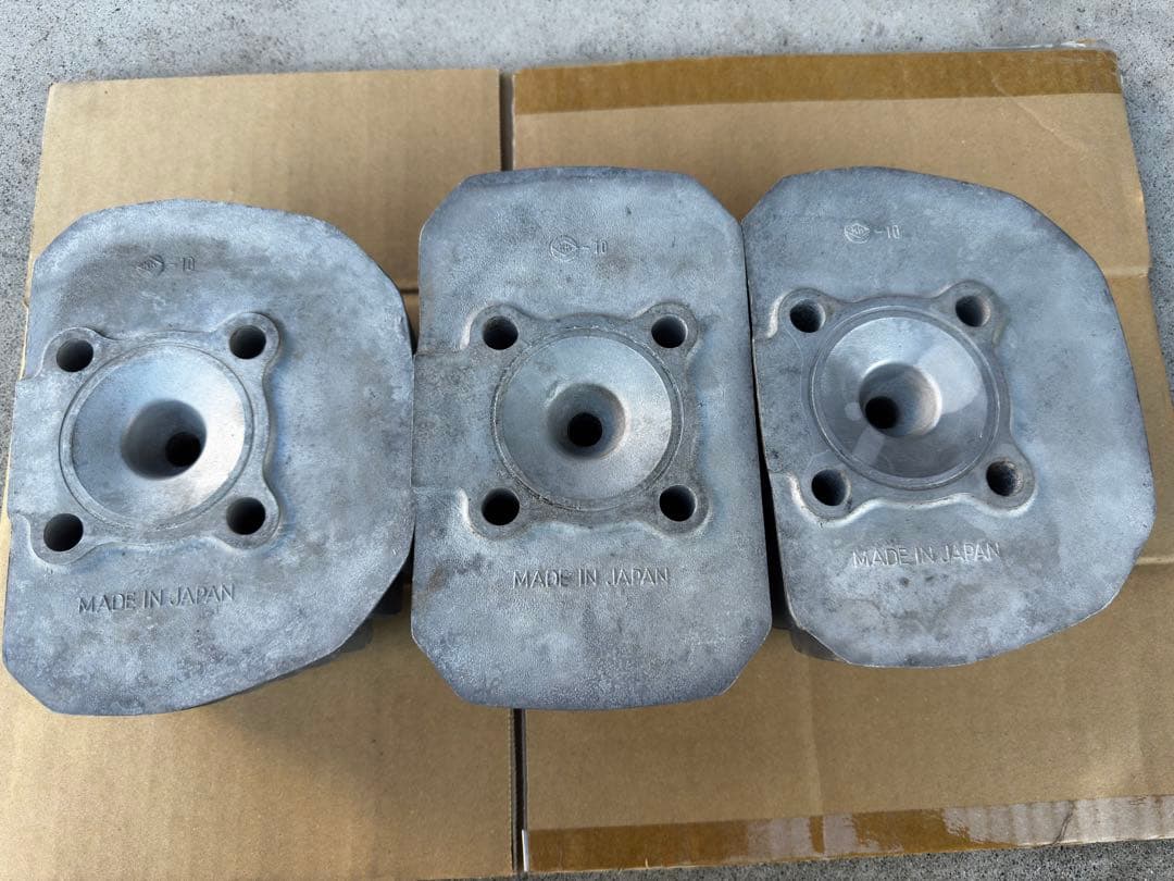 エ*フ様 KAWASAKI 500SS シリンダーヘッド カワサキ H1F 純正