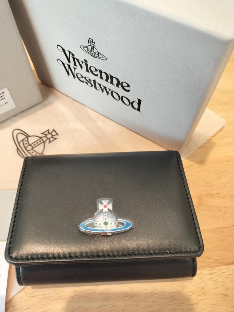 【新品未使用】 Vivienne Westwood 三つ折り財布