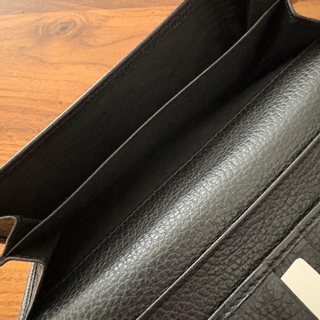 国内正規品GUCCI GGスタッズブラックレザー長財布