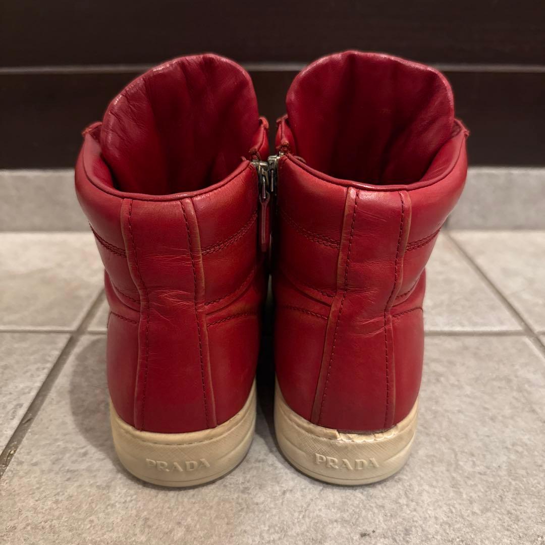 PRADA ハイカットスニーカー