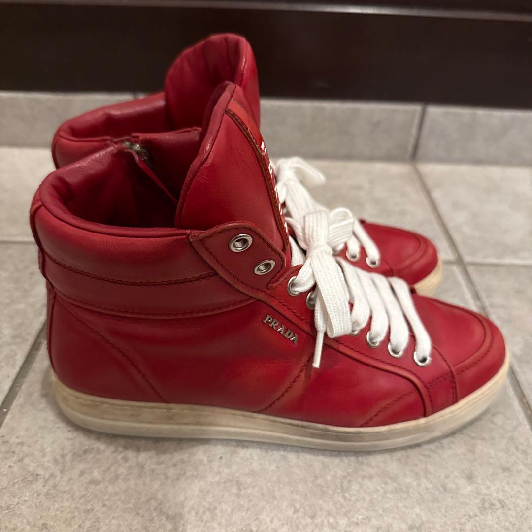 PRADA ハイカットスニーカー