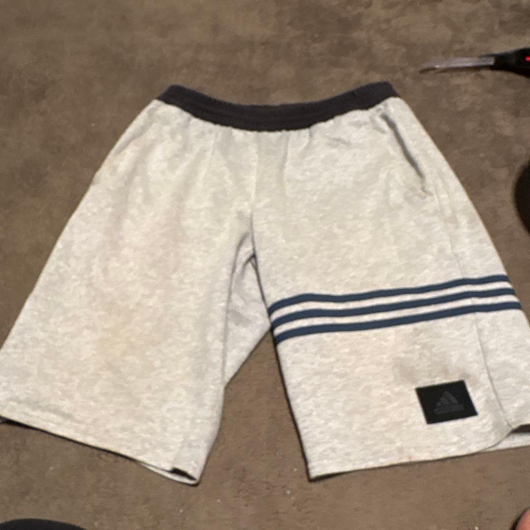 山田哲人着用モデル　adidas 半袖　上下　スウェット