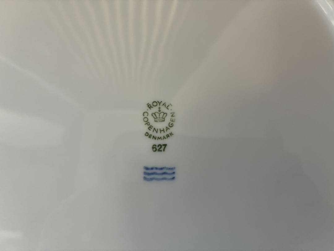 ハ*チ様  ★ホワイトフルーテッド　ハーフレース2