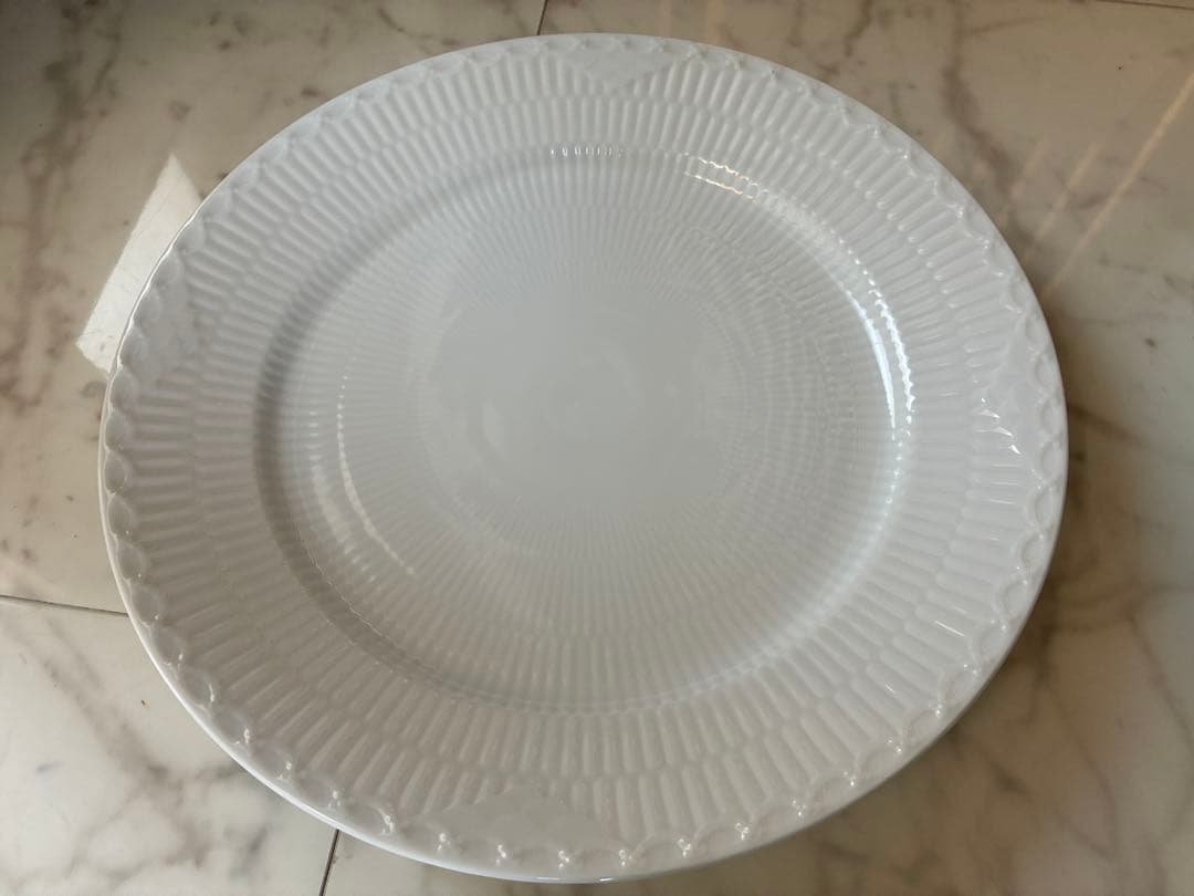 ハ*チ様  ★ホワイトフルーテッド　ハーフレース2